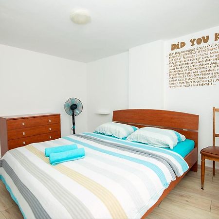 Alibi B11 Hotel ไพราน ภายนอก รูปภาพ